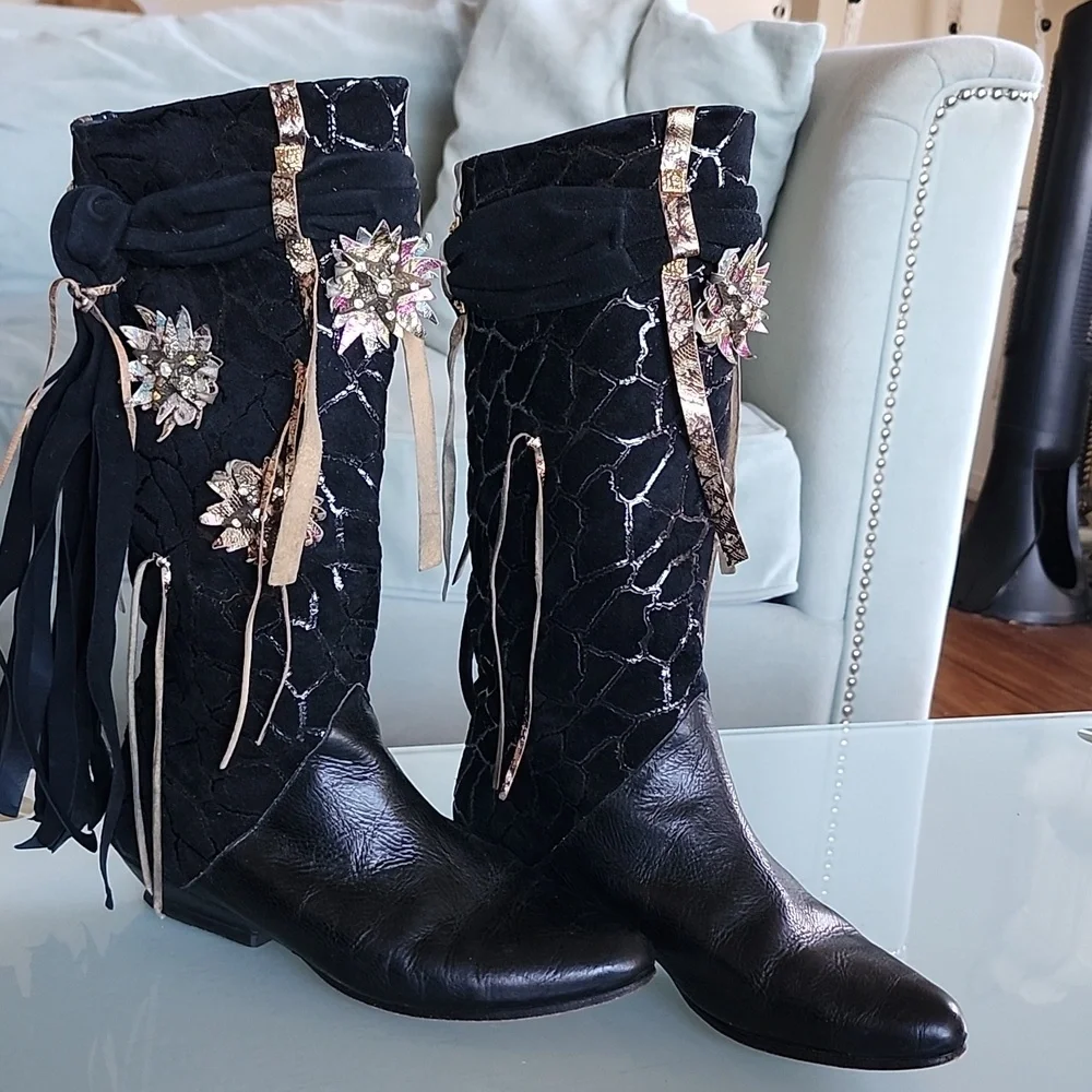 El Vaquero Boho Western Fringy Rhinestone Coastal Cowgirl Festival Boots Size 35